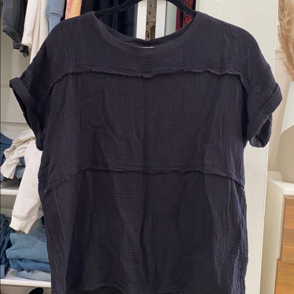 Short sleeve top